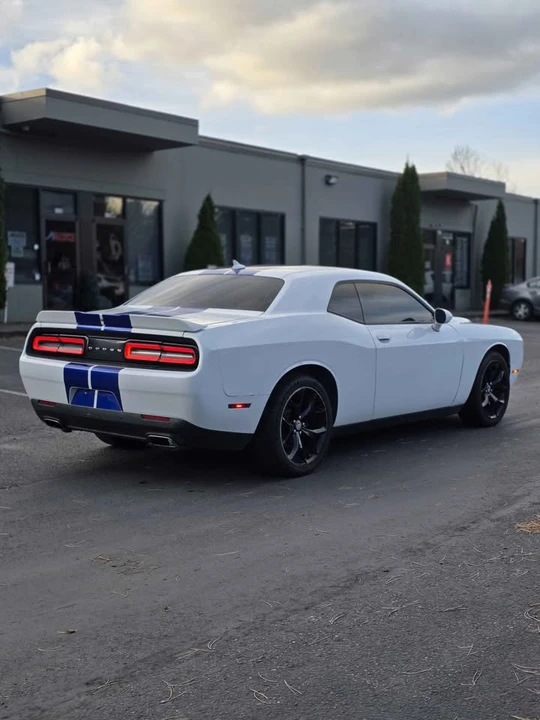 2015 Dodge Challenger 3rd Gen - Image 5 of 17
