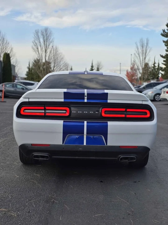 2015 Dodge Challenger 3rd Gen - Image 4 of 17
