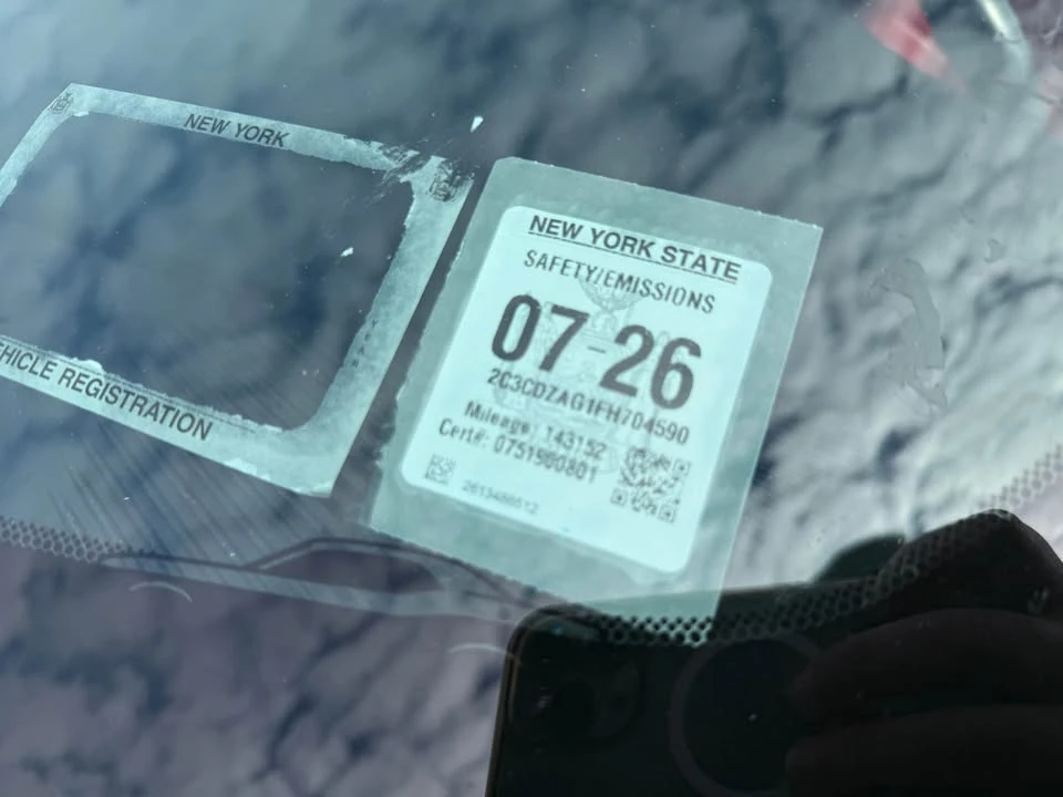 2015 Dodge Challenger 3rd Gen - Image 17 of 18