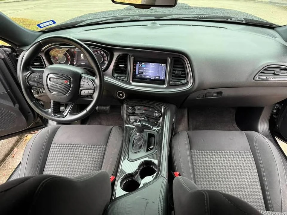 2015 Dodge Challenger 3rd Gen - Image 9 of 20