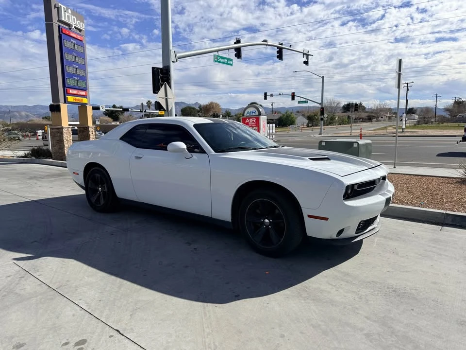 2015 Dodge Challenger 3rd Gen - Image 2 of 5