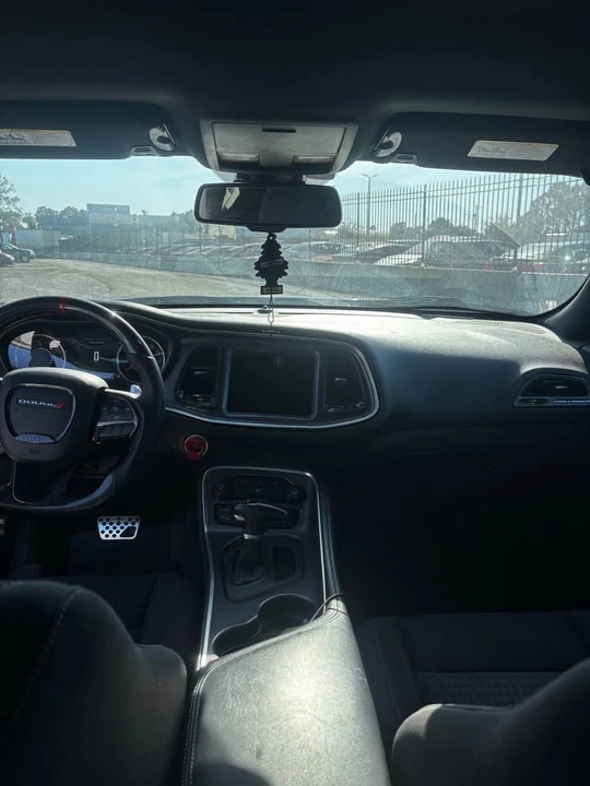 2015 Dodge Challenger 3rd Gen - Image 9 of 12