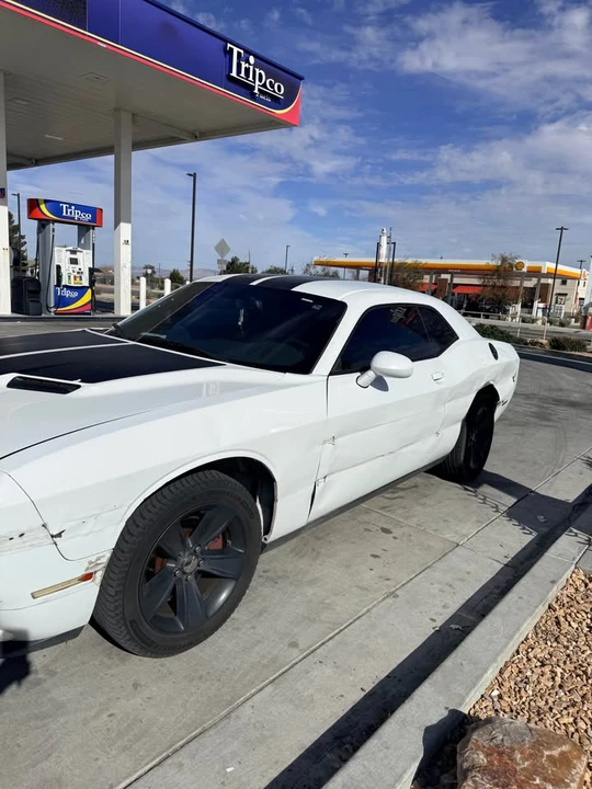 2015 Dodge Challenger 3rd Gen - Image 3 of 5