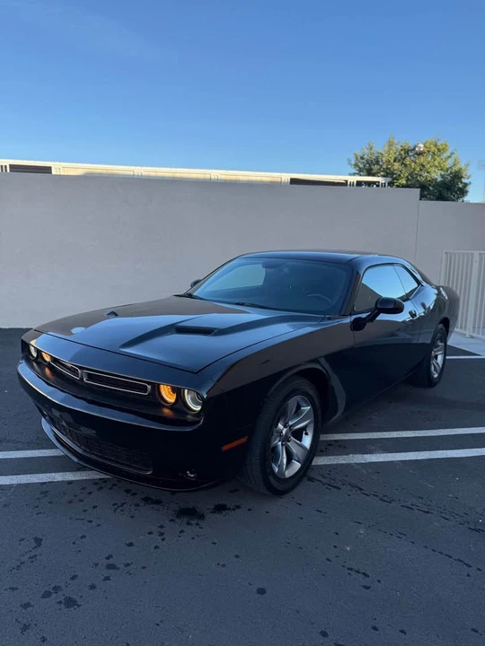 2015 Dodge Challenger 3rd Gen - Image 2 of 10