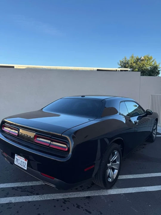 2015 Dodge Challenger 3rd Gen - Image 5 of 10