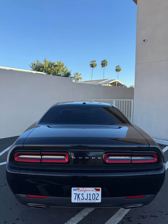 2015 Dodge Challenger 3rd Gen - Image 4 of 10