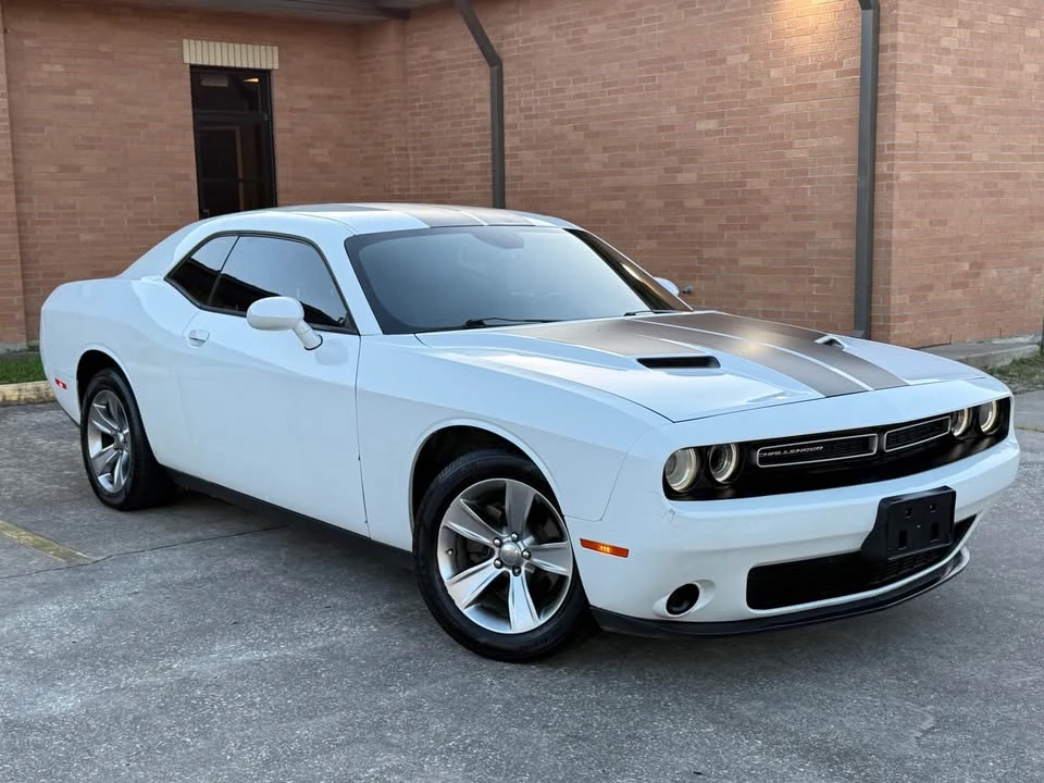 2015 Dodge Challenger 3rd Gen - Image 18 of 19