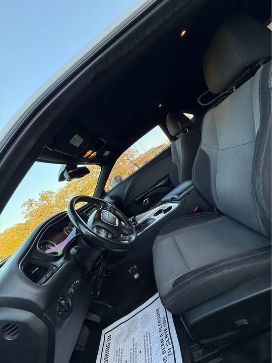 2015 Dodge Challenger 3rd Gen - Image 10 of 19