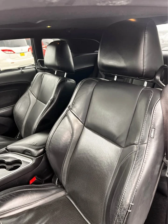 2015 Dodge Challenger 3rd Gen - Image 6 of 13