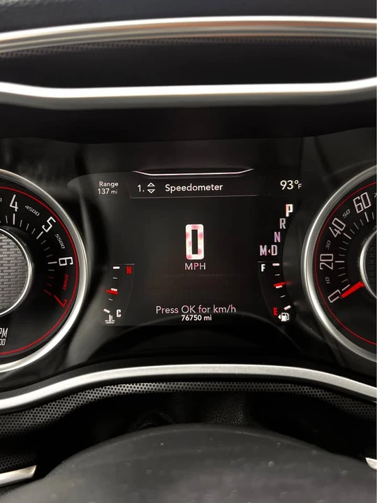 2015 Dodge Challenger 3rd Gen - Image 12 of 13