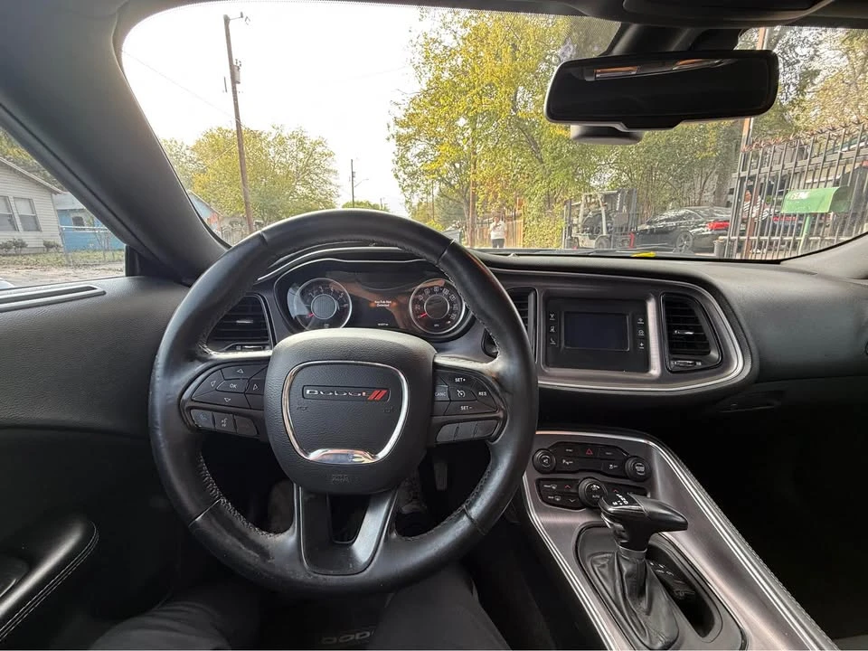2015 Dodge Challenger 3rd Gen - Image 7 of 8