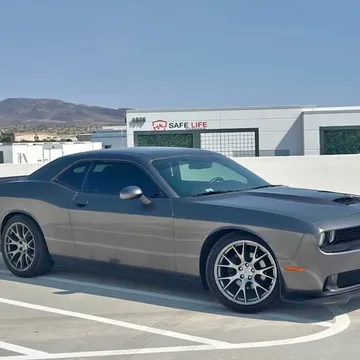 2015 Dodge Challenger SXT Plus