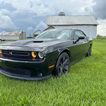 2015 Dodge Challenger SXT Plus