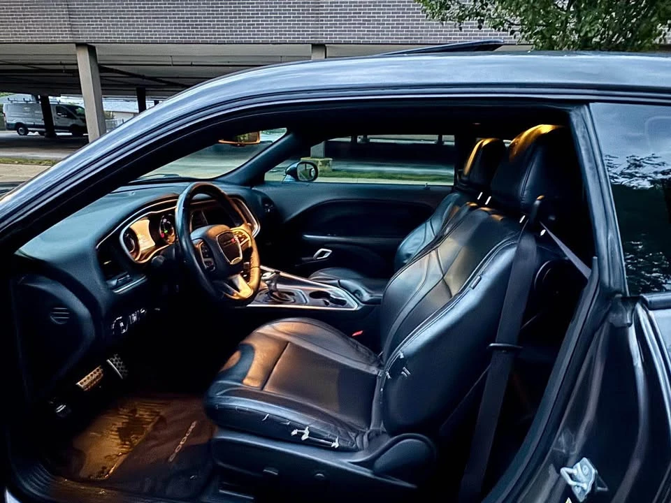 2015 Dodge Challenger 3rd Gen - Image 15 of 19