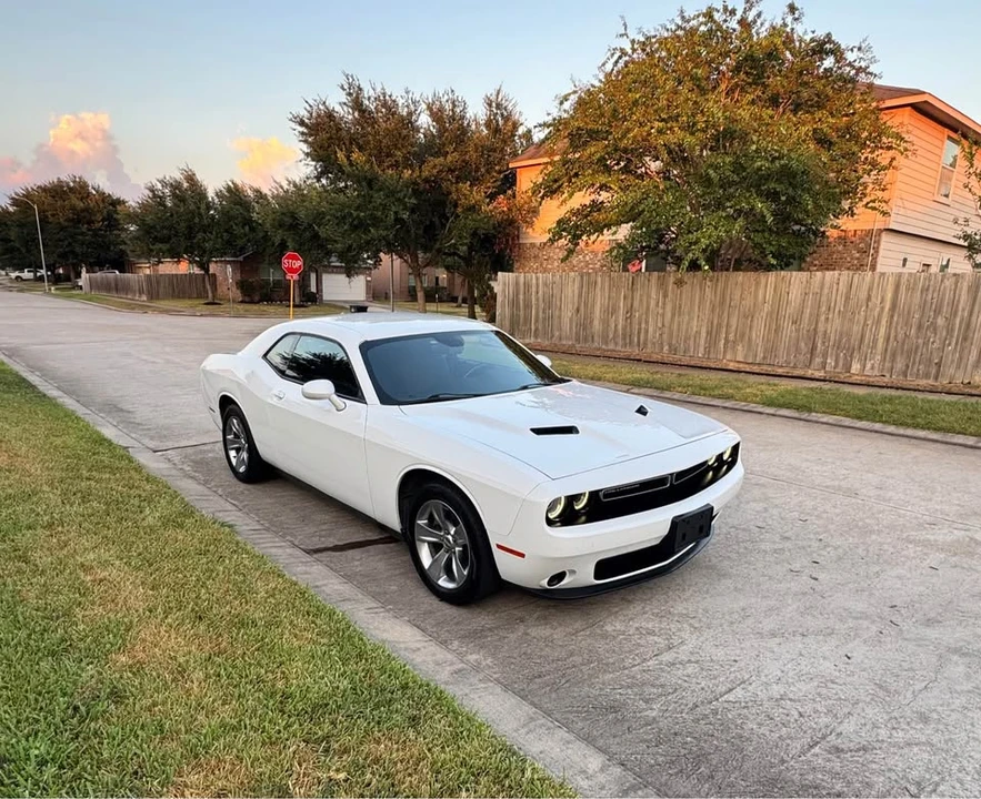 2015 Dodge Challenger 3rd Gen - Image 3 of 17