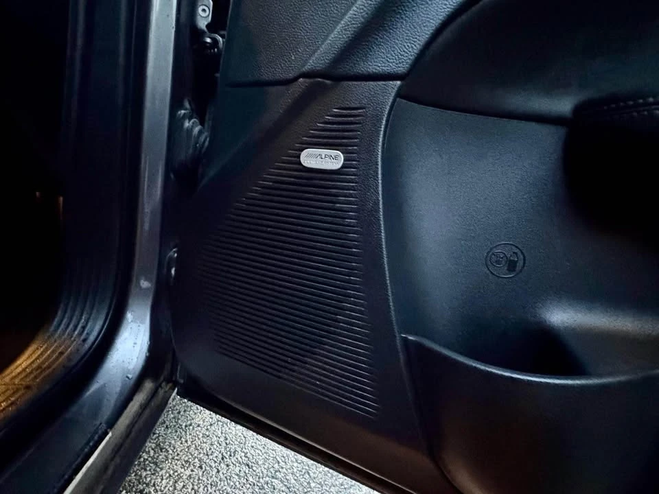 2015 Dodge Challenger 3rd Gen - Image 18 of 19