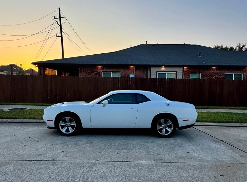2015 Dodge Challenger 3rd Gen - Image 4 of 17