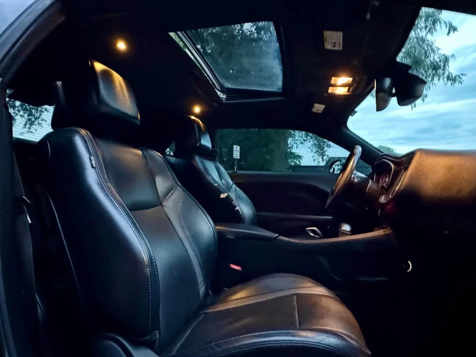 2015 Dodge Challenger 3rd Gen - Image 12 of 19