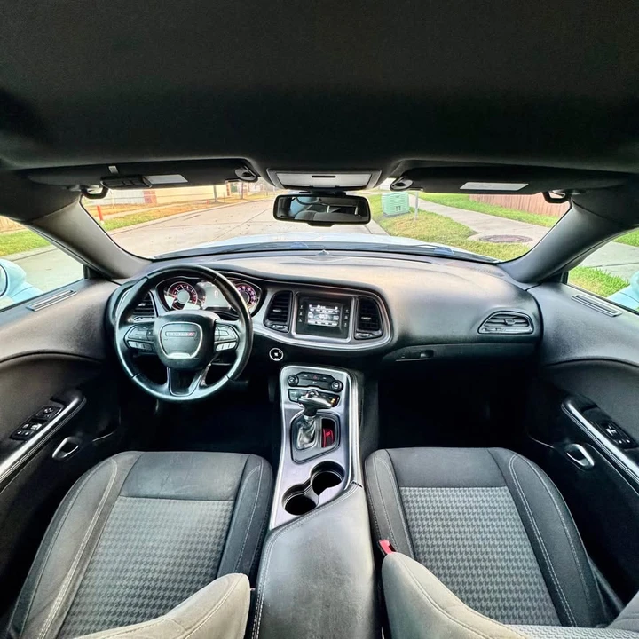 2015 Dodge Challenger 3rd Gen - Image 9 of 17