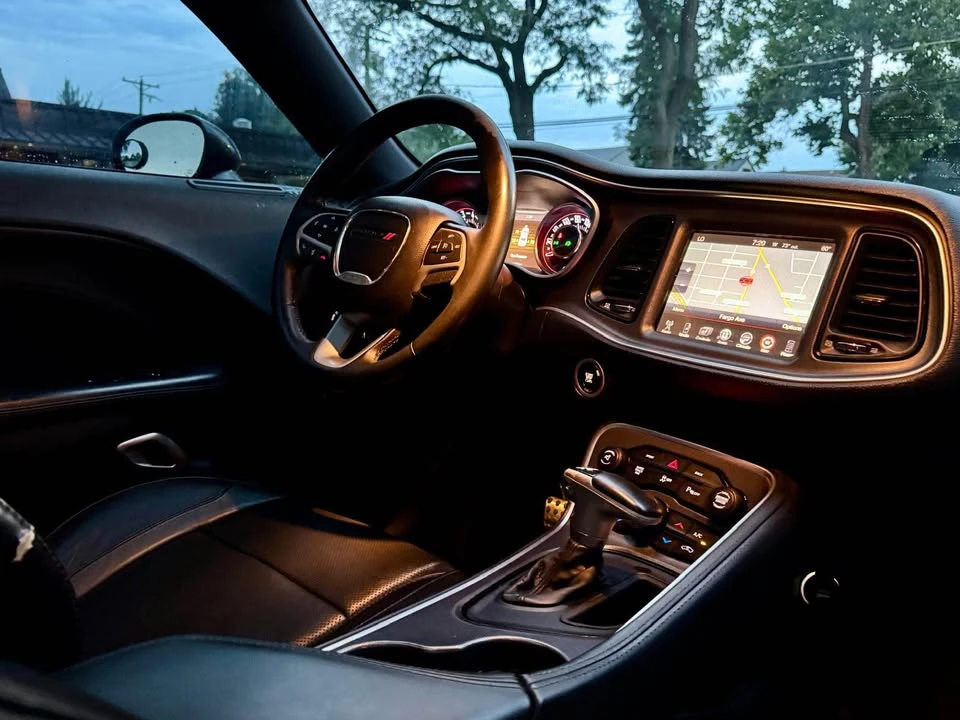 2015 Dodge Challenger 3rd Gen - Image 10 of 19