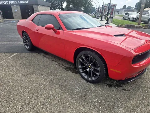 2015 Dodge Challenger SXT Plus