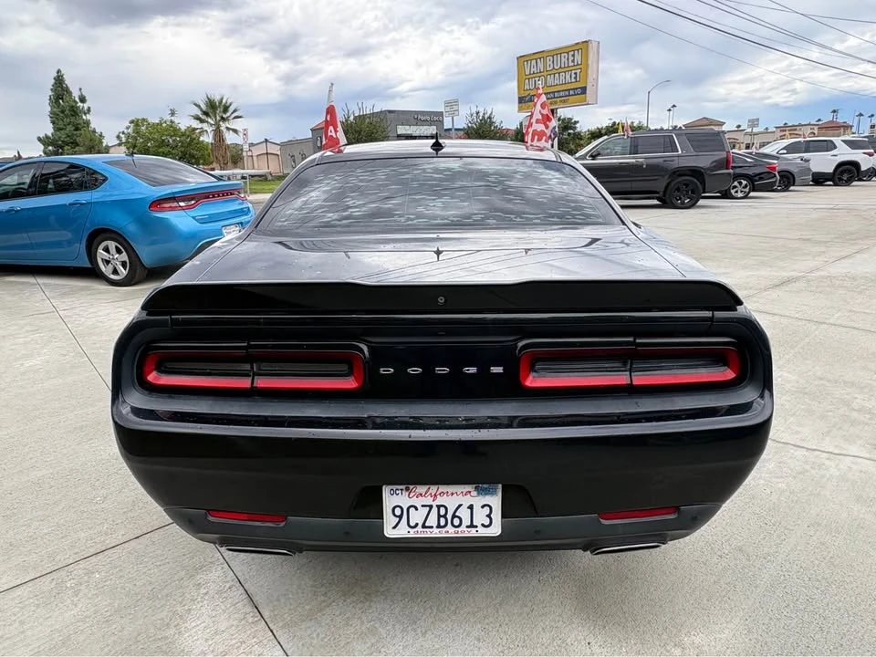 2015 Dodge Challenger 3rd Gen - Image 5 of 16