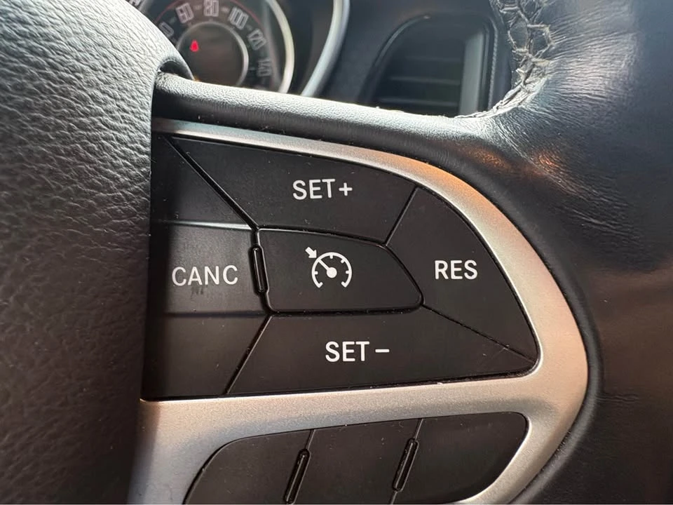 2015 Dodge Challenger 3rd Gen - Image 12 of 16