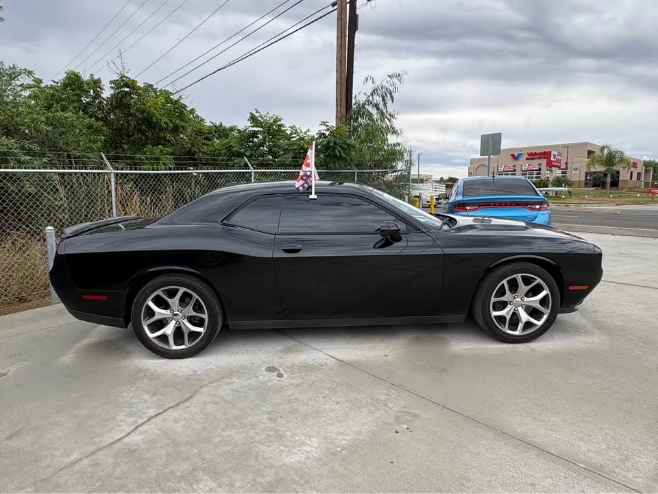 2015 Dodge Challenger 3rd Gen - Image 4 of 16