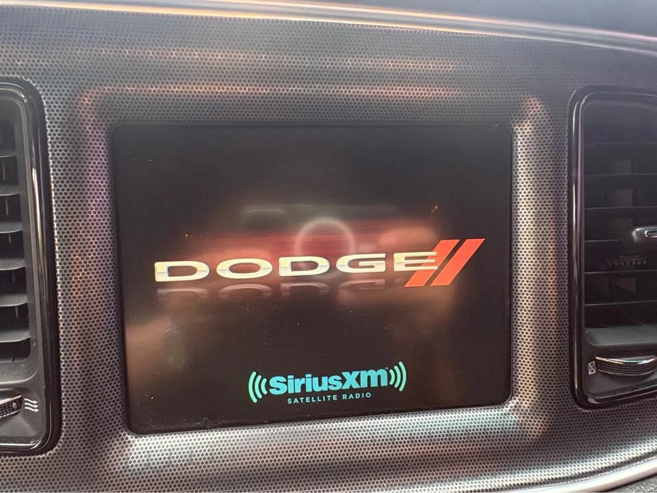 2015 Dodge Challenger 3rd Gen - Image 10 of 16
