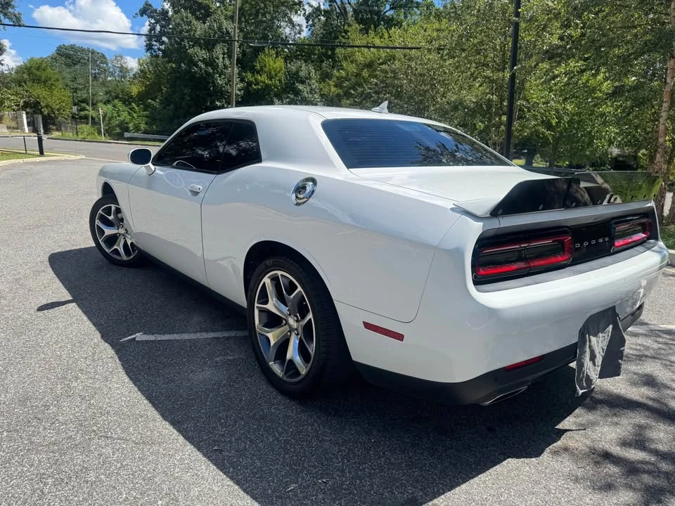 2015 Dodge Challenger 3rd Gen - Image 5 of 11