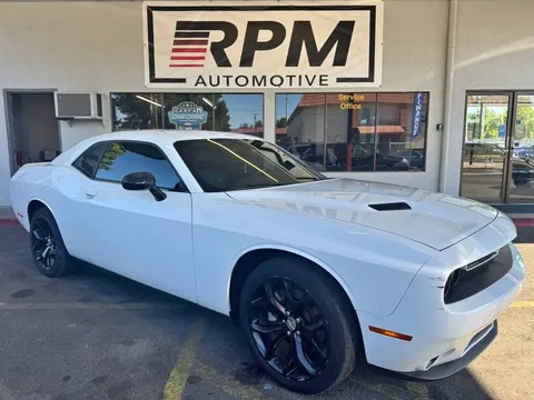 2015 Dodge Challenger SXT Plus Coupe 2D