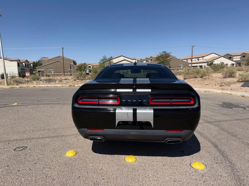 2015 Dodge Challenger 3rd Gen - Image 4 of 10