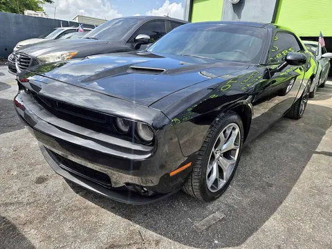 2015 Dodge Challenger SXT Plus