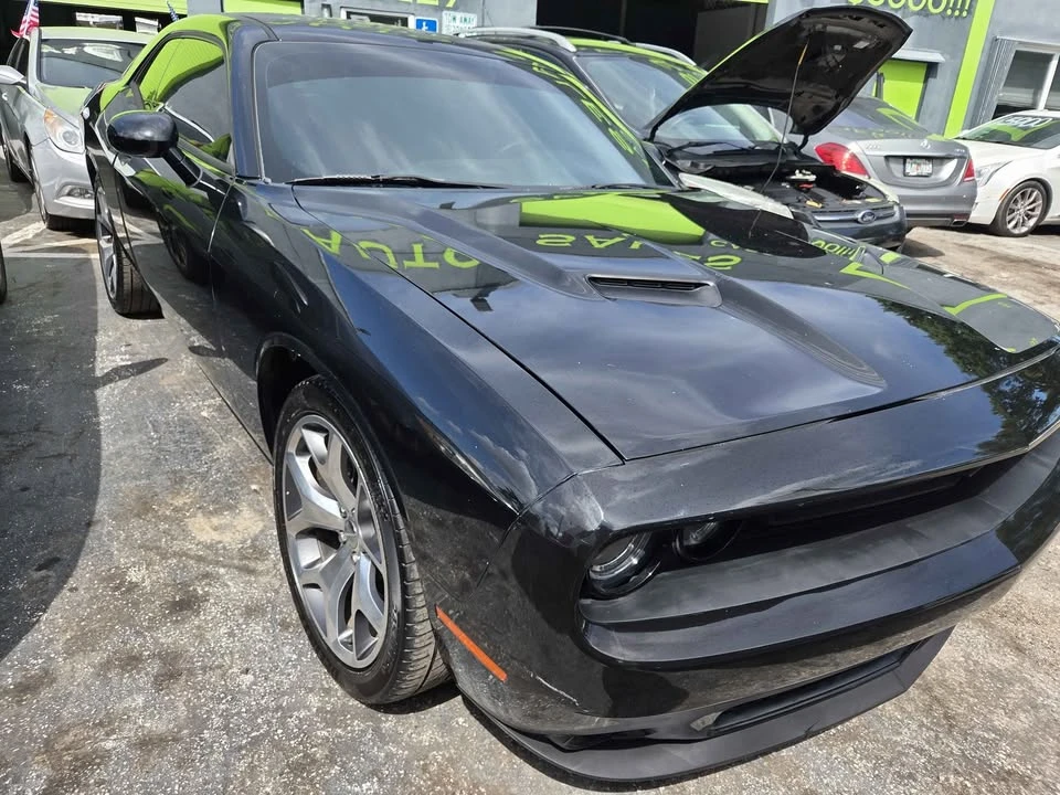 2015 Dodge Challenger 3rd Gen - Image 2 of 7