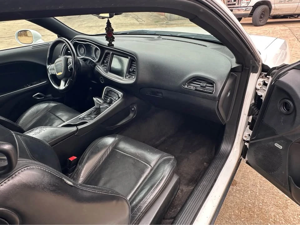 2015 Dodge Challenger 3rd Gen - Image 12 of 14