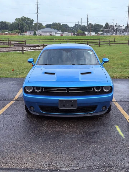 2015 Dodge Challenger 3rd Gen - Image 2 of 7
