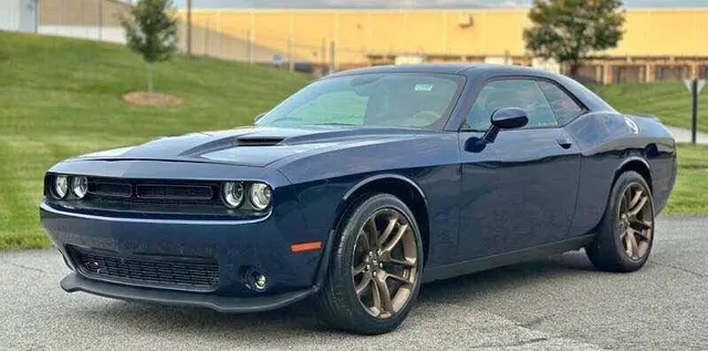 2015 Dodge Challenger SXT Plus Coupe 2D