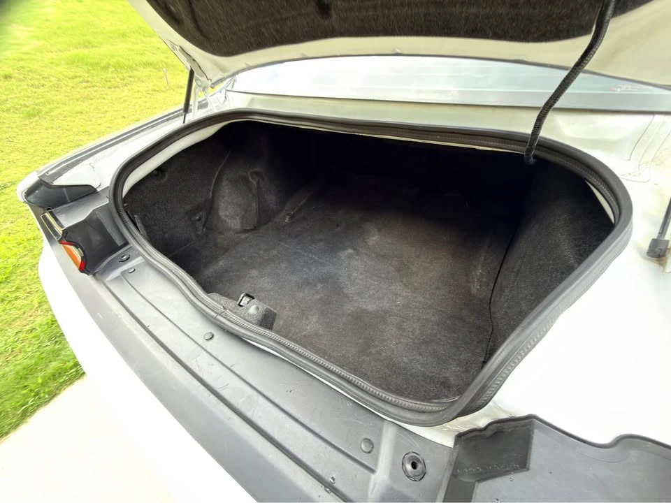2015 Dodge Challenger 3rd Gen - Image 12 of 13