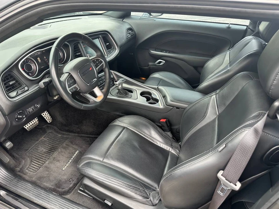 2015 Dodge Challenger 3rd Gen - Image 10 of 13