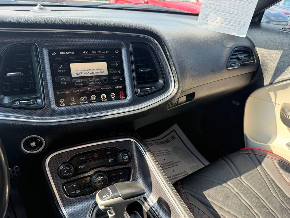 2015 Dodge Challenger 3rd Gen - Image 17 of 20