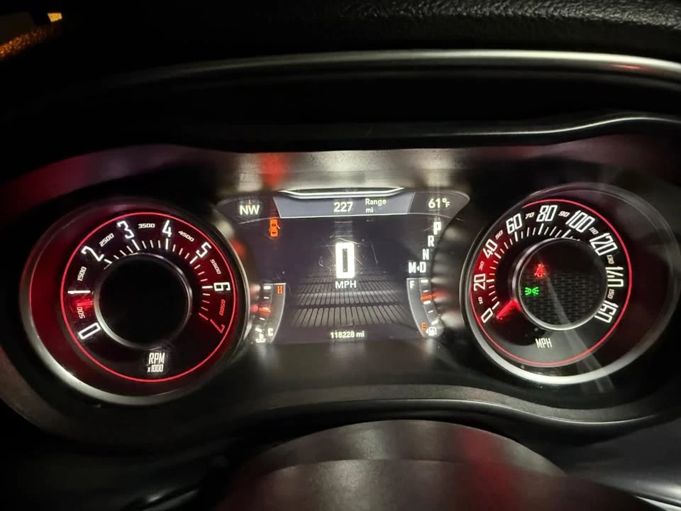 2015 Dodge Challenger 3rd Gen - Image 6 of 11
