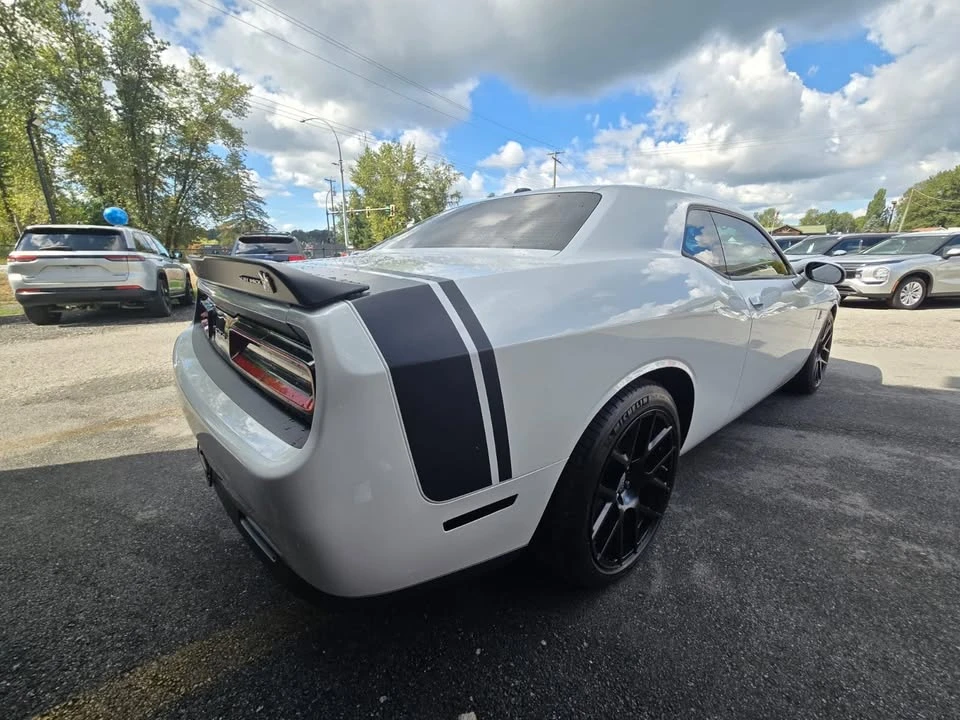 2015 Dodge Challenger SRT8 & 392 3rd Gen - Image 8 of 15