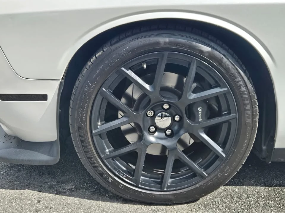 2015 Dodge Challenger SRT8 & 392 3rd Gen - Image 10 of 15