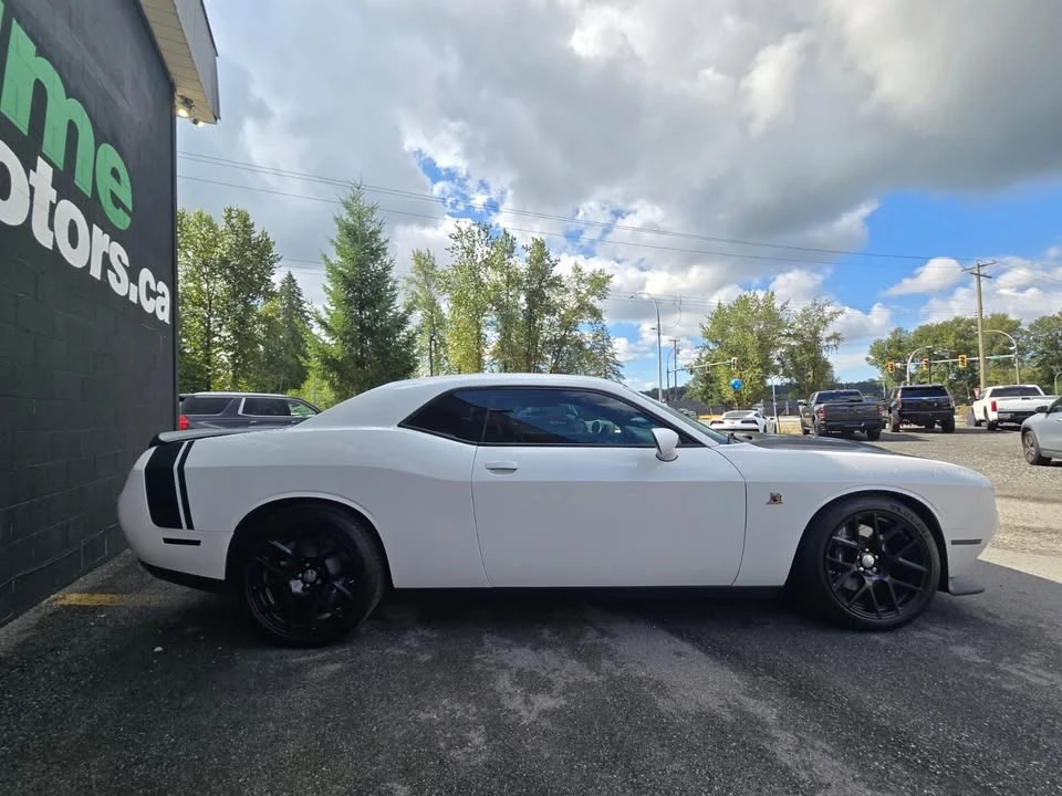 2015 Dodge Challenger SRT8 & 392 3rd Gen - Image 5 of 15