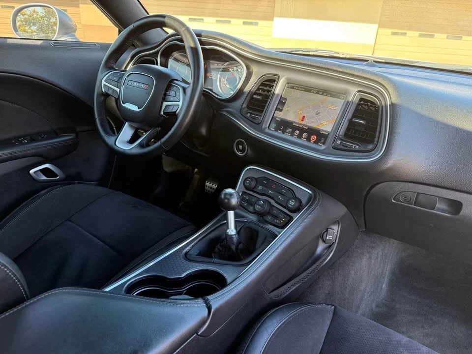 2015 Dodge Challenger SRT8 & 392 3rd Gen - Image 16 of 20
