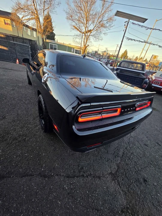 2015 Dodge Challenger SRT8 & 392 3rd Gen - Image 8 of 15