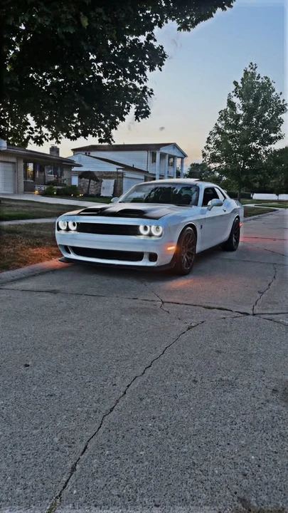 2015 Dodge Challenger SRT8 & 392 3rd Gen - Image 2 of 20