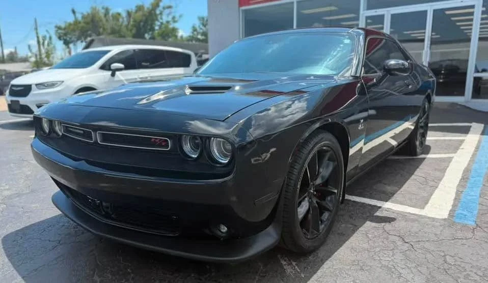 2015 Dodge Challenger SRT8 & 392 3rd Gen - Image 2 of 9
