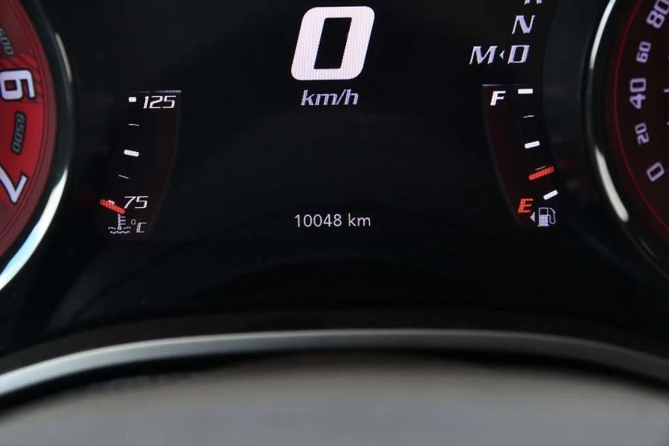 2015 Dodge Challenger SRT Hellcat 3rd Gen - Image 19 of 20