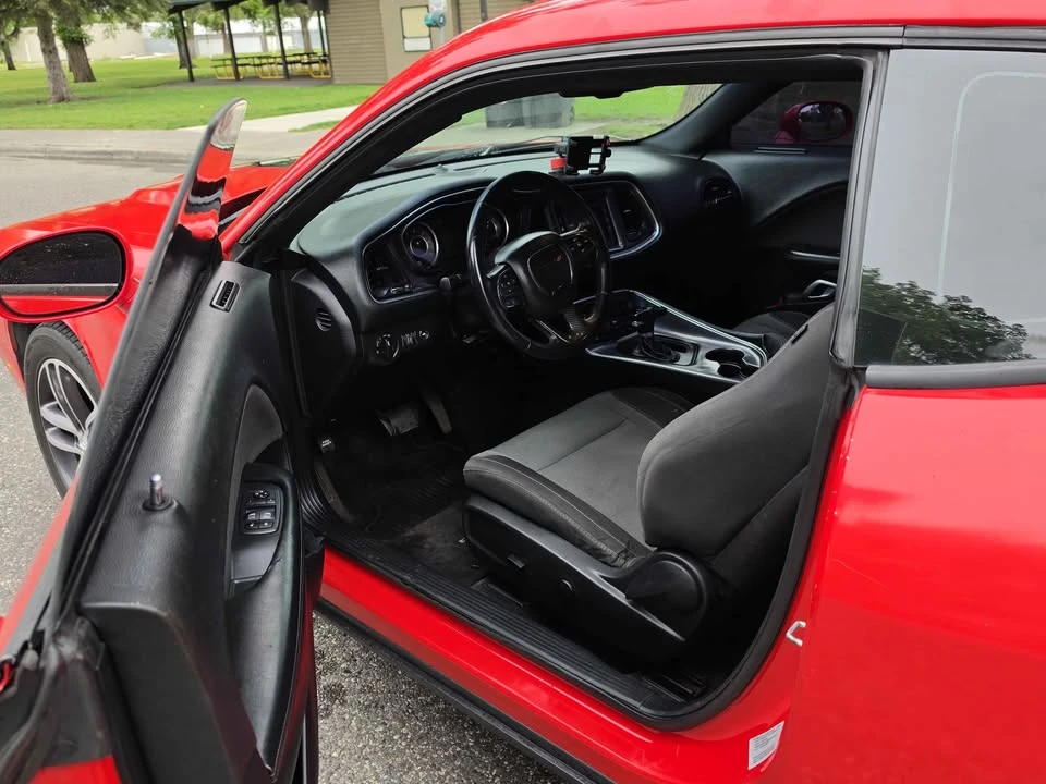 2015 Dodge Challenger 3rd Gen - Image 2 of 11